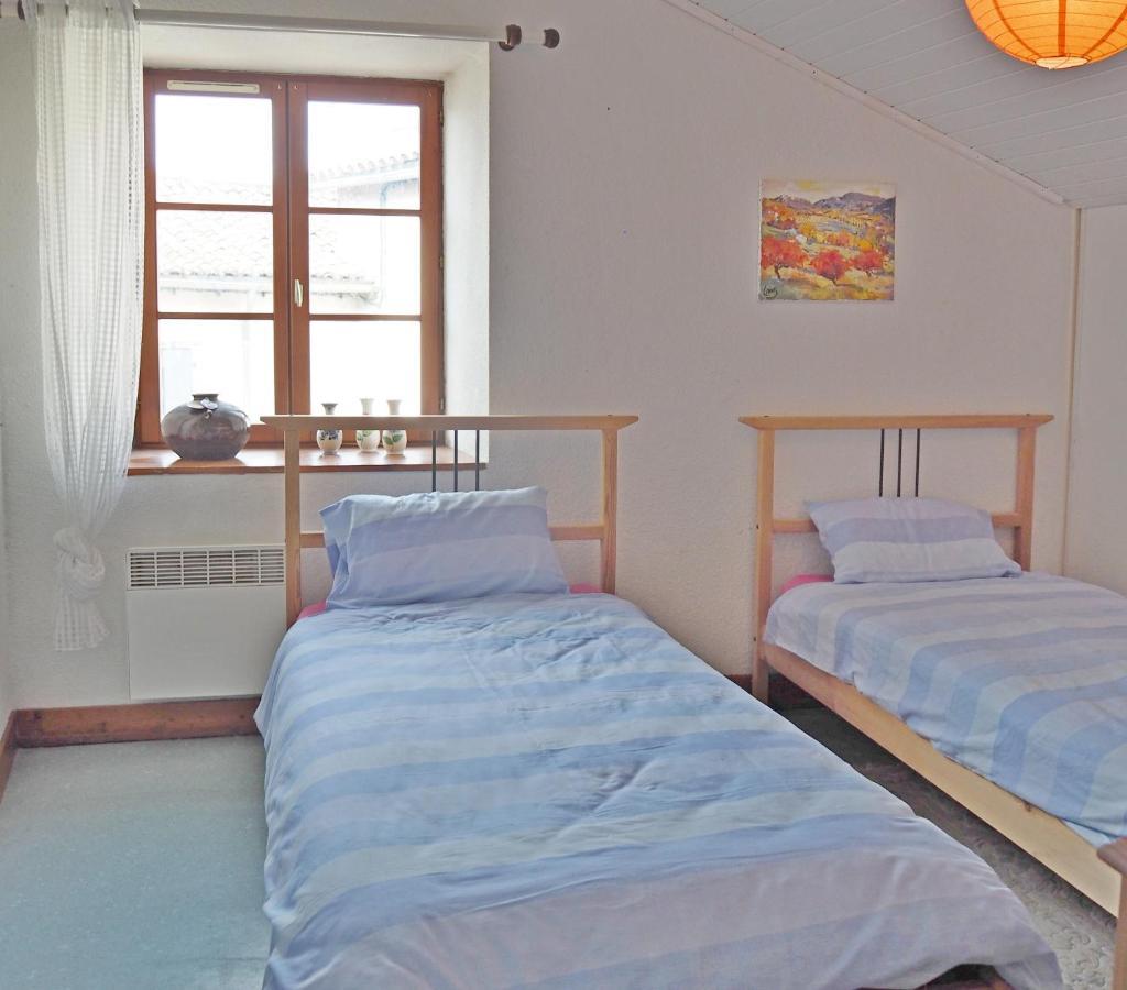 Gencay, Le Maison Blancheヴィラ エクステリア 写真